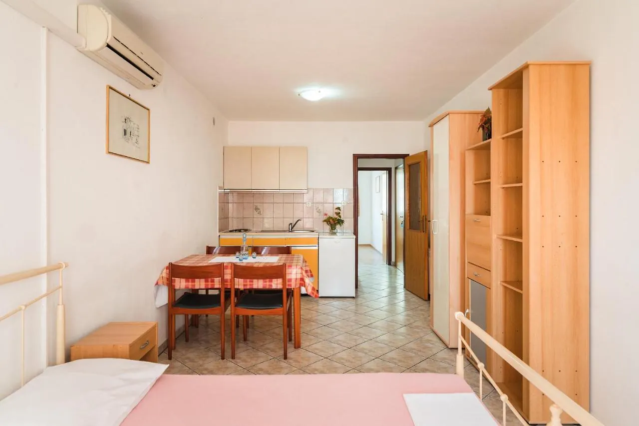 Apartment Ivan Crikvenica